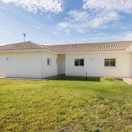 Lumiere Semesterbostad *